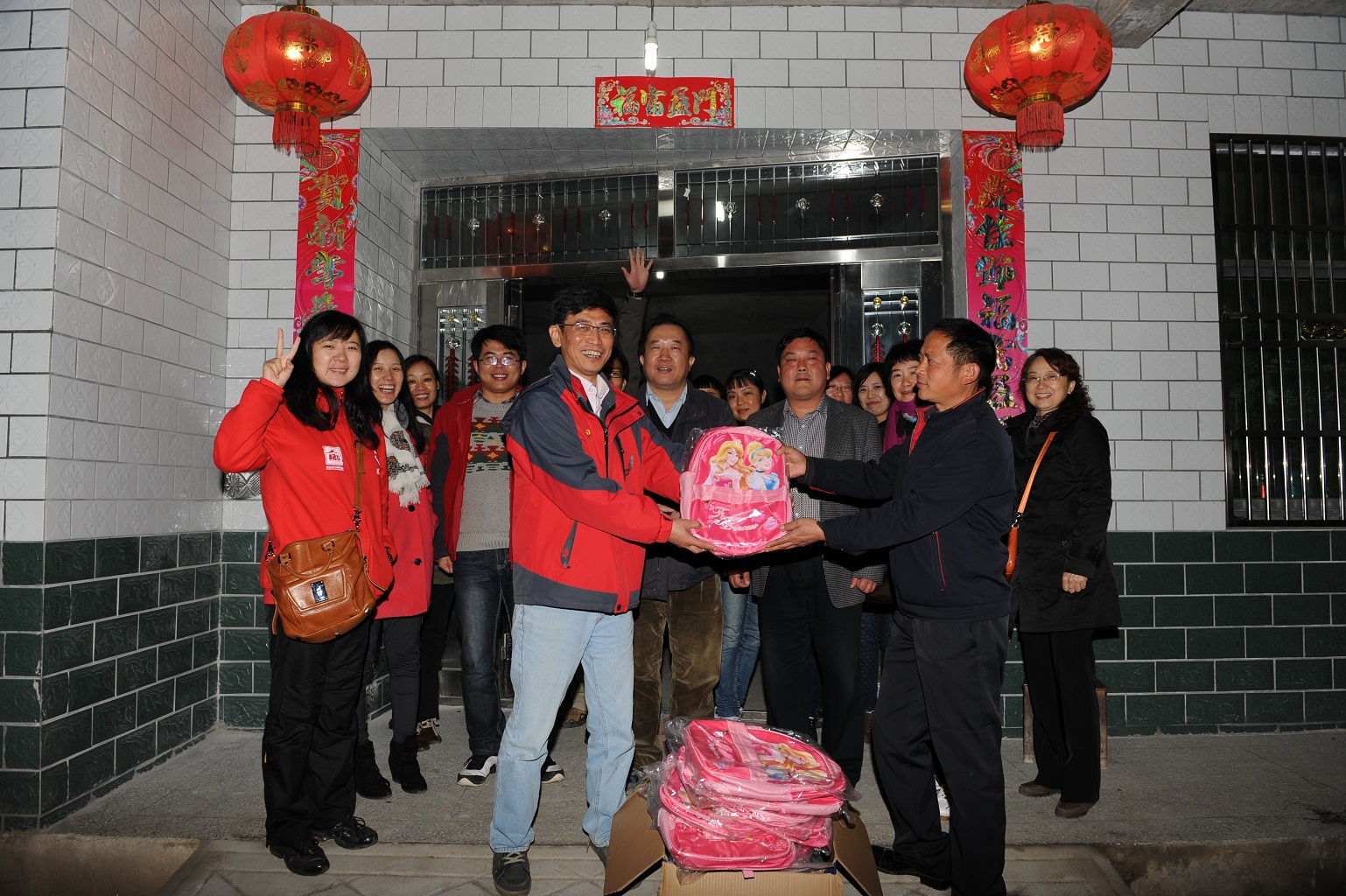 参观革命老区  感受红色情怀——哔哩轻小说
组织党员赴英山开展主题教育实践活动