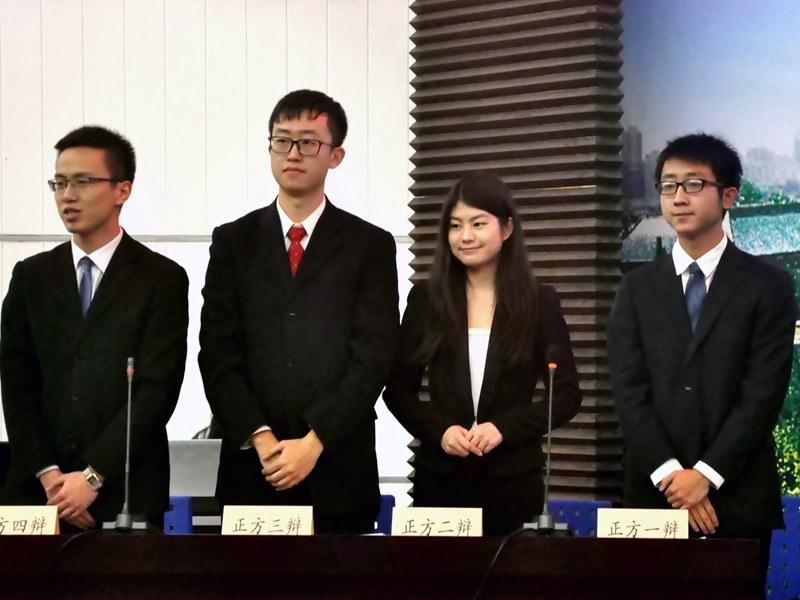 哔哩轻小说夺得第九届研究生红枫辩论赛冠军