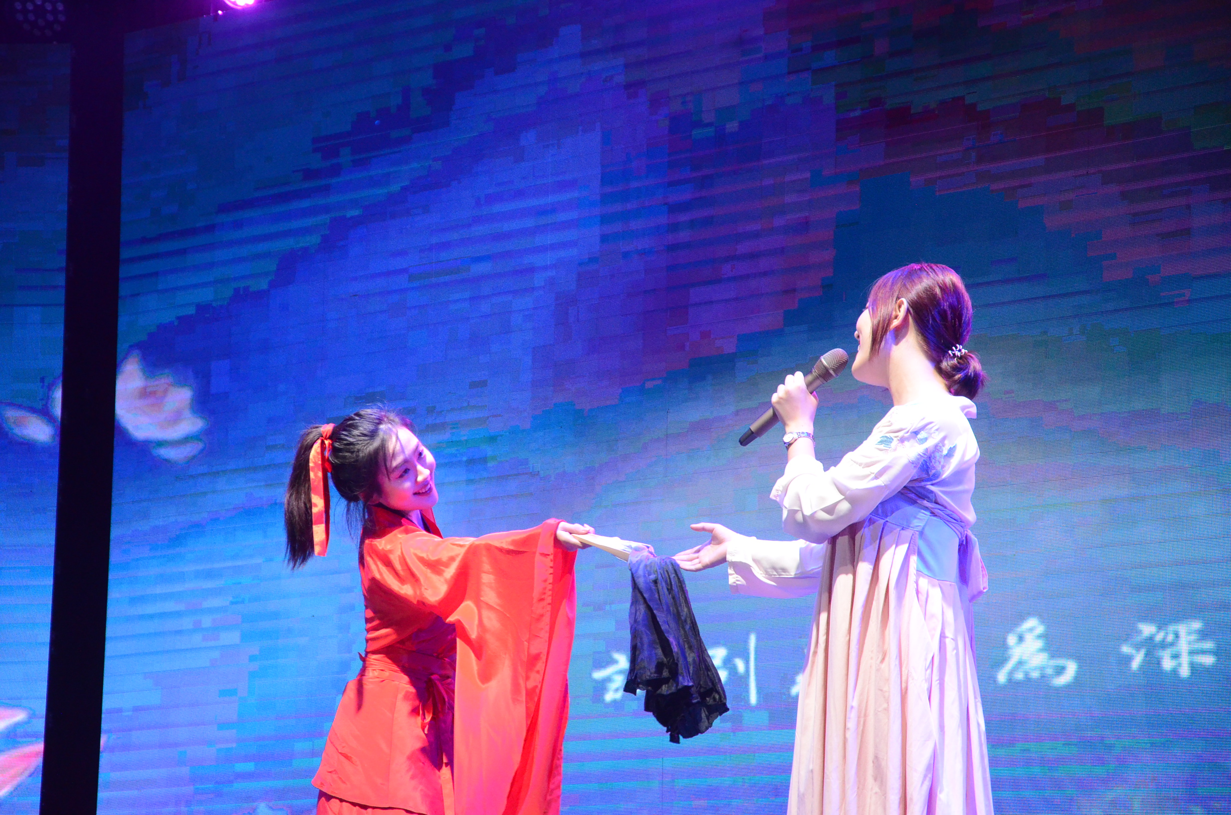 迎新季丨新意贰零，传响珞珈——记哔哩轻小说
2020年迎新晚会